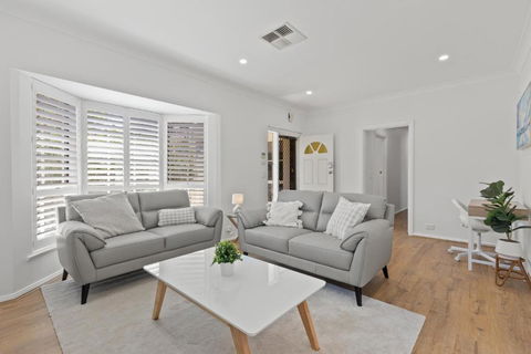 Quiet 2-Bed Retreat With Private Courtyard - Taree Accommodation 0