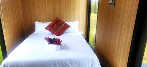 Rainbow Retreat By Tiny Away - Taree Accommodation 2