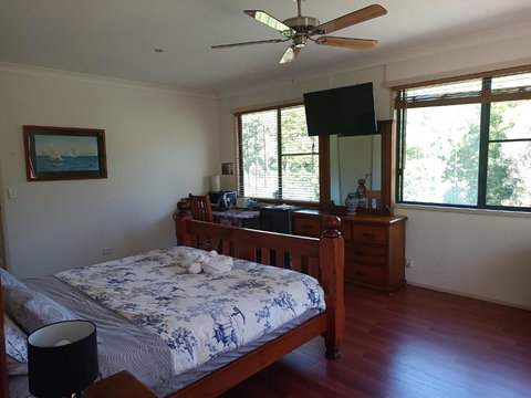 Quand0ng Valley Inn - The Hidden Waterfall Family Retreat - Taree Accommodation 2