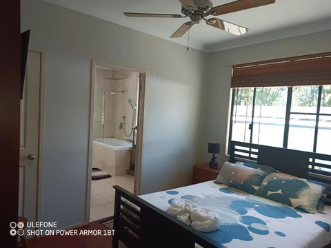 Quand0ng Valley Inn - The Hidden Waterfall Family Retreat - Taree Accommodation 1