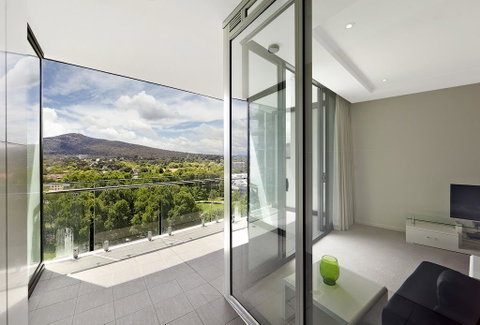 Astra Apartments Canberra - Manhattan - Taree Accommodation 3