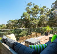At Agnes Ave coastal views - Taree Accommodation