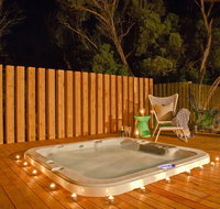 Azure Beach Retreat - Spa Luxury - Taree Accommodation