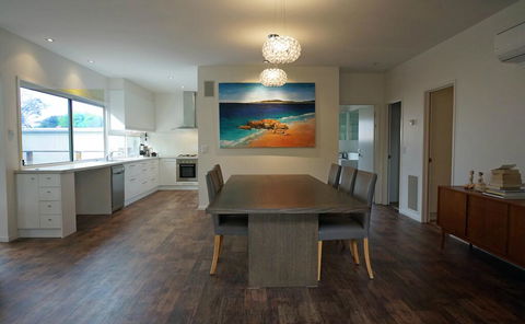 Baillieu Breeze - Taree Accommodation 0