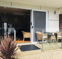 Balmoral Apartment Binalong Bay - Taree Accommodation