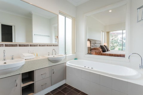 Banksia @ Cosy Corner - Taree Accommodation 0