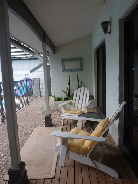Batemans Bay Manor - Bed And Breakfast - Taree Accommodation 1