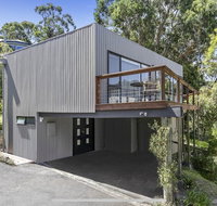 Bay Views Lorne - Taree Accommodation