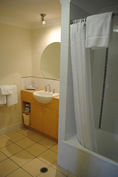 Bay Village Tropical Retreat & Apartments - Taree Accommodation 3