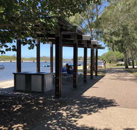 Bayz on the River - Taree Accommodation