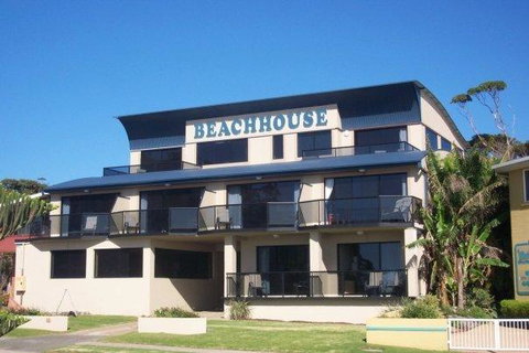 Beach House Mollymook - Taree Accommodation 1
