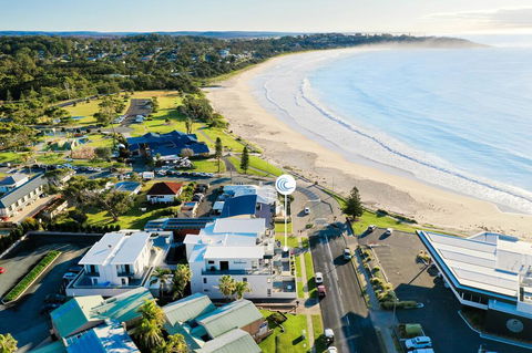 Beachfront One, Mollymook - Taree Accommodation 1