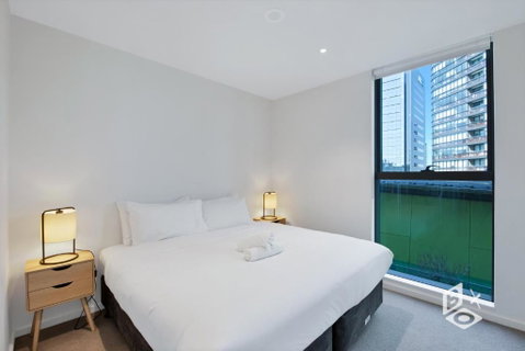 REST COLLECTION Apartments On Collins Docklands - Taree Accommodation 2