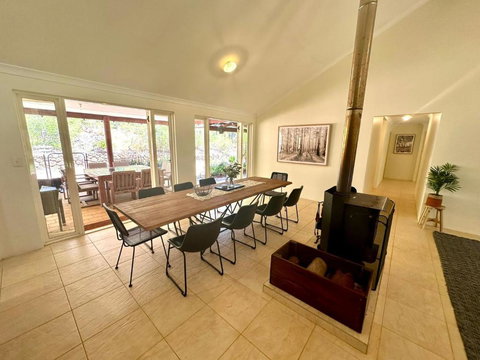 Redtail House - Carlotta - Taree Accommodation 1