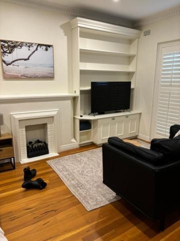 Regents Gate East Melbourne - Taree Accommodation 0