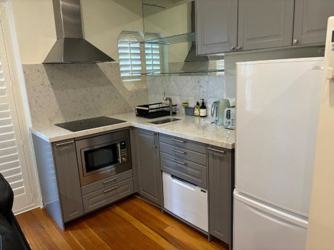 Regents Gate East Melbourne - Taree Accommodation 3