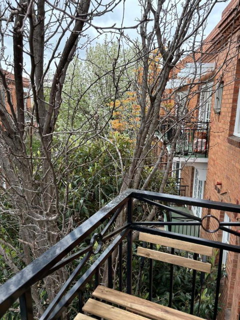 Regents Gate East Melbourne - Taree Accommodation 2