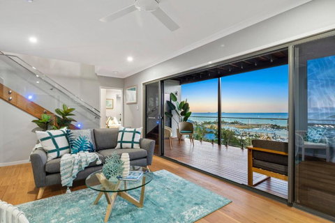 Relax & Daydream At 2 Elementa - Taree Accommodation 1