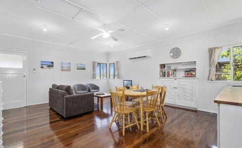Relax On Rickman - Taree Accommodation 2