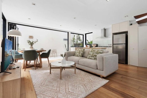 Relaxed Beachside Townhouse - Taree Accommodation 0