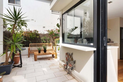 Relaxed Beachside Townhouse - Taree Accommodation 3