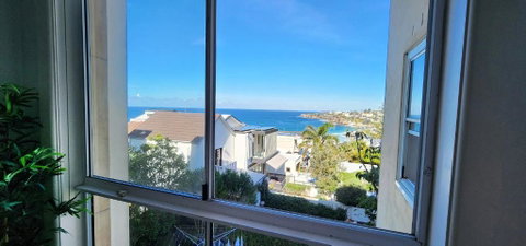 Relaxed Coastal Living With Fantastic Sea Views - Taree Accommodation 1