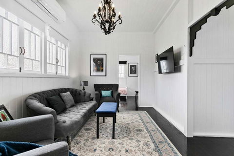 Retro On Walker - Taree Accommodation 1