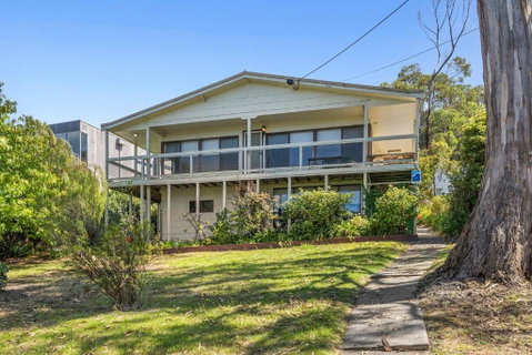 Retro Retreat - Taree Accommodation 1