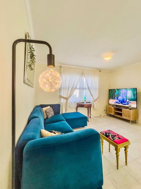RetroRhapsody - Taree Accommodation 0