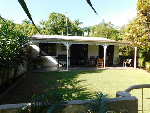 Riverbend Cottage Cabin - Little Heaven - Taree Accommodation 2