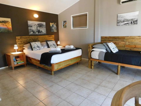 Riverbend Cottage Cabin - Little Heaven - Taree Accommodation 3