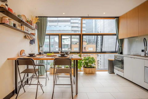 Riverside Apartment Melbourne CBD - Taree Accommodation 0