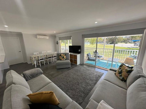 Riverview - South Yunderup - Taree Accommodation 0