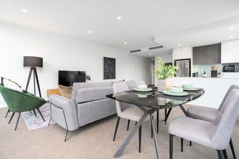 Roomy 2BR 2BA City-Centre Apt - Taree Accommodation 1