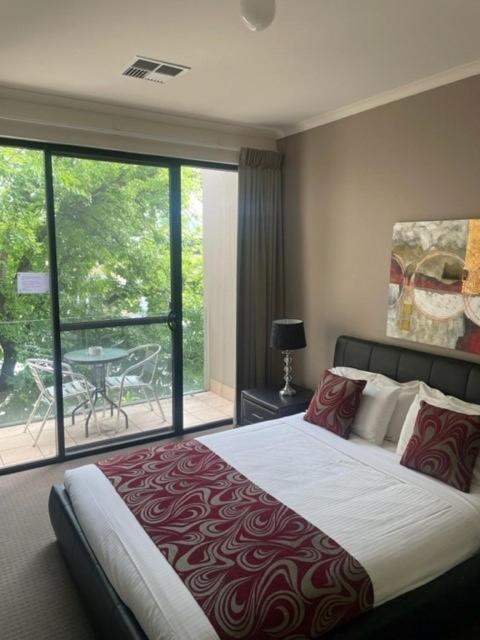 RNR Sturt Holiday Home - Taree Accommodation 0
