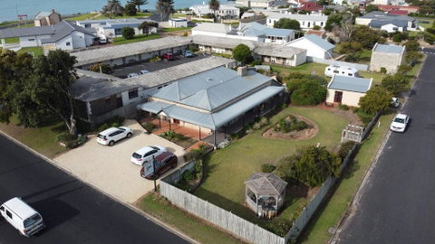 Robe House Heritage Accommodation - Taree Accommodation 3