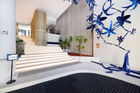 Rooftop Pool Stunning Apartment Queen Street - Taree Accommodation 3