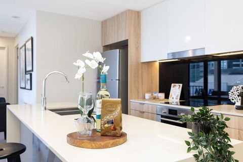 Rooftop Pool Stunning Apartment Queen Street - Taree Accommodation 1