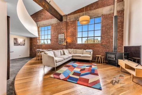 Rooftop Warehouse In Fitzroy - Taree Accommodation 0