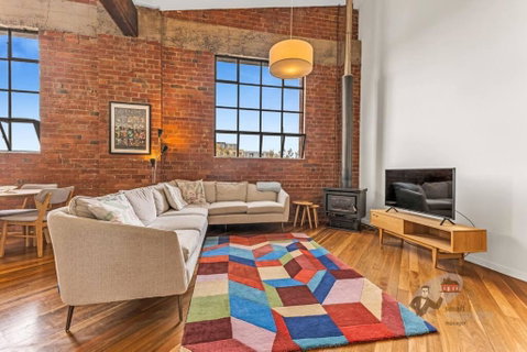Rooftop Warehouse In Fitzroy - Taree Accommodation 3