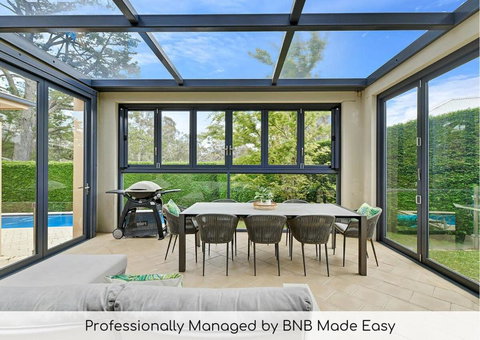 Roselawn Retreat - Pool, Incredible Views, Sleeps 8 - Taree Accommodation 0