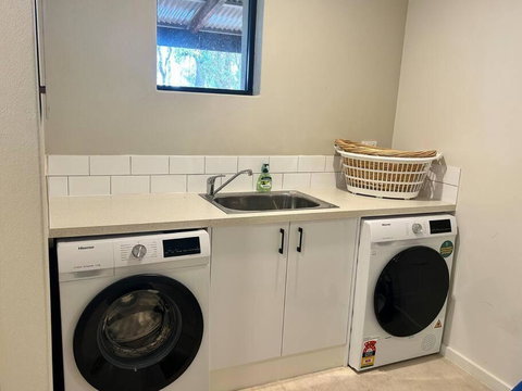 Rosella - Bushland Hideaway - Taree Accommodation 2