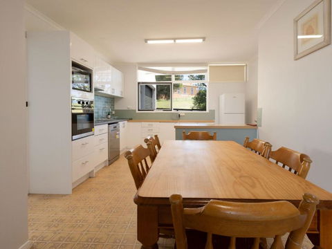 Rosella Perch - Taree Accommodation 1