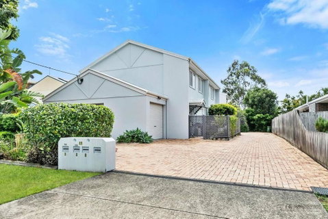 Rosella Rise! - Taree Accommodation 2