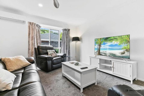 Rosella Rise! - Taree Accommodation 3