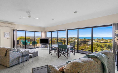 Rosetta House - 6 Clive Ave, Encounter Bay - Taree Accommodation 0