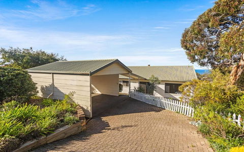 Rosetta House - 6 Clive Ave, Encounter Bay - Taree Accommodation 1