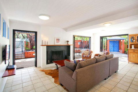 Ross Cres Spacious Private Beach House - Taree Accommodation 1