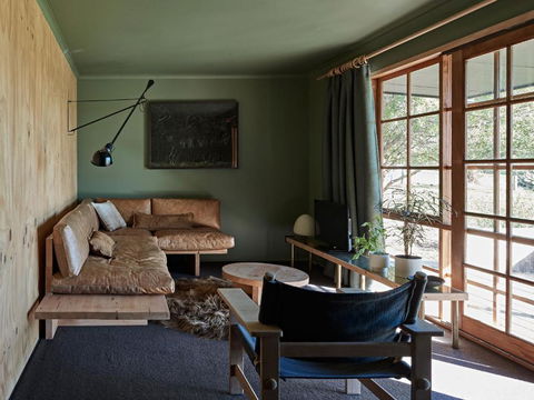 Ross Farm - Cabin - Taree Accommodation 0