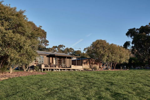 Ross Farm - Cabin - Taree Accommodation 1